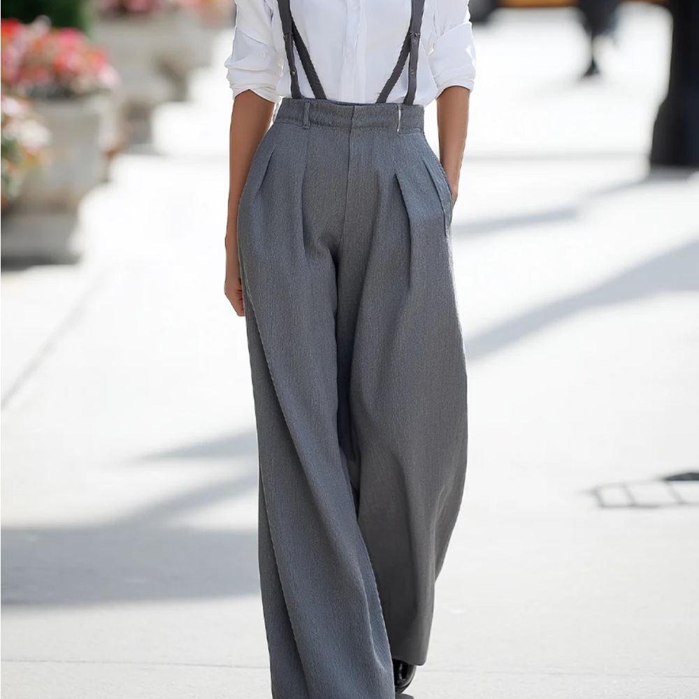Elegant Gray Wide-Leg Suspender Trousers